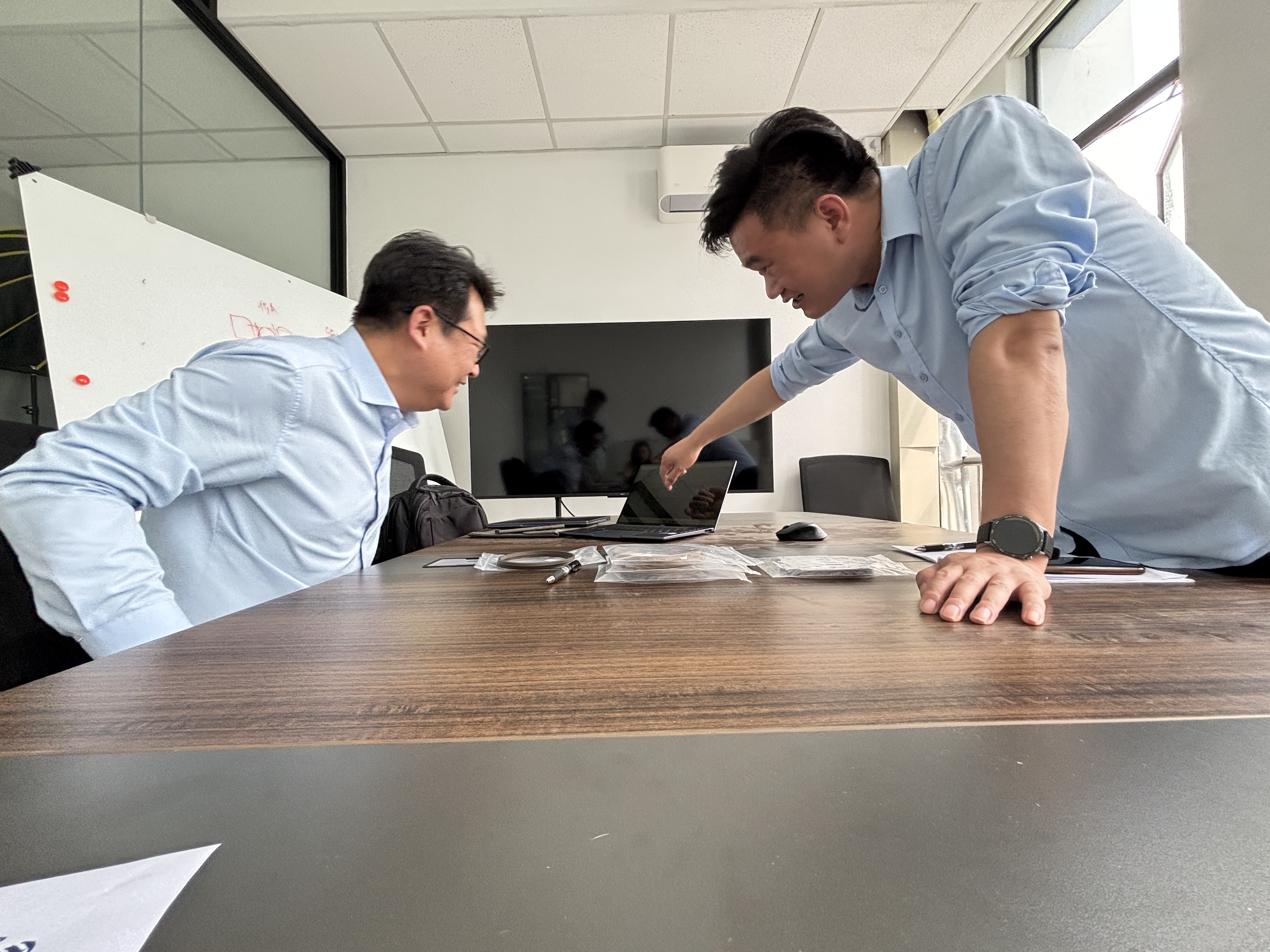 联系我们